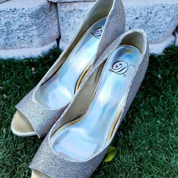 D brand women's gold sparkle open toed heels - Picture 3 of 16